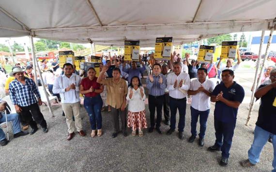 Gobierno de Cunduacán entrega apoyos a pequeños productores