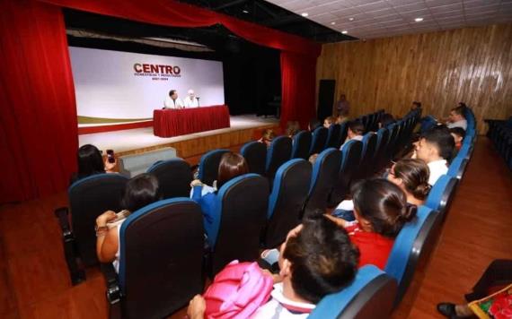 Imparten Conferencia "Periodismo cultural en el siglo XXI", por Humberto Musacchio