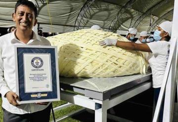 Chiapas rompe récord Guinness por el queso de hebra más grande del mundo