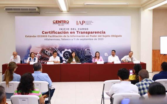 Inaugura Yolanda Osuna, curso para la Certificación en Transparencia para funcionarios del ayuntamiento