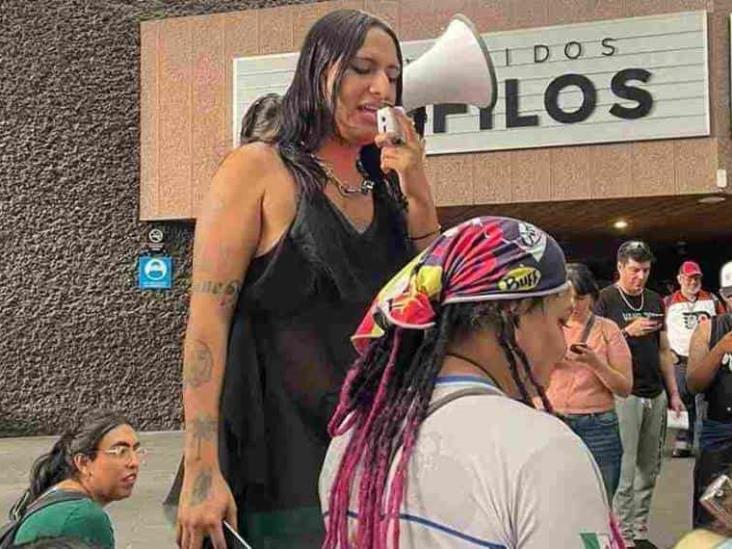 Mujeres trans protestan por discriminación en la Cineteca Nacional Mujeres trans protestan por discriminación en la Cineteca Nacional