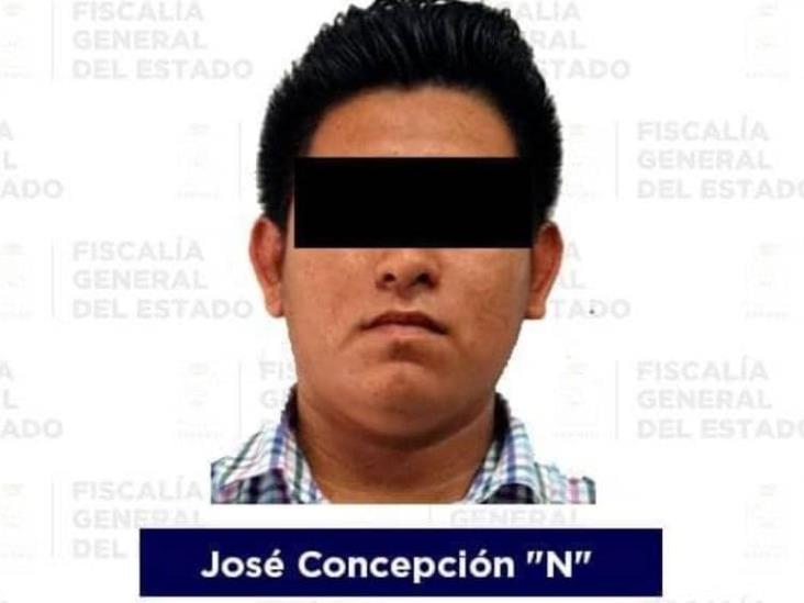 Por homicidio y violencia familiar son detenidos cuatro hombres y una mujer: FGE Por homicidio y violencia familiar son detenidos cuatro hombres y una mujer: FGE