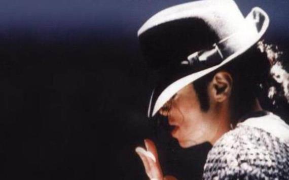 Subastan el sombrero con el que Michael Jackson abrió su famoso paso lunar