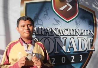 El tabasqueño Andrés Alexander Aguilar se colgó su segunda medalla de oro en los Juegos Paranacionales CONADE 2023, que se están desarrollando en Cancún, Quintana Roo.