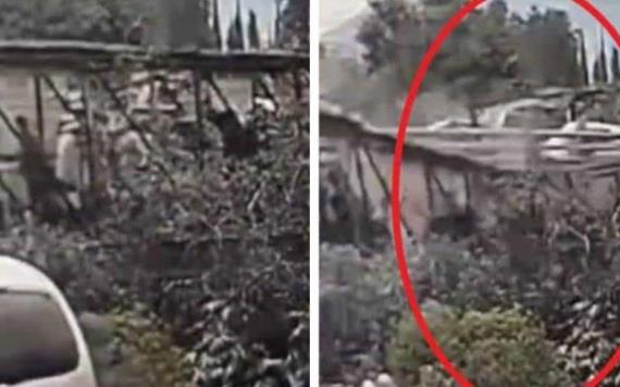 VIDEO: Momento exacto en que puente peatonal se desploma en Edomex