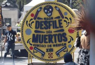 Desfile multitudinario del Día de Muertos en CDMX. VIDEO