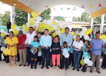 Gobierno de Comalcalco cumple el sueño de una vivienda digna a 30 familias