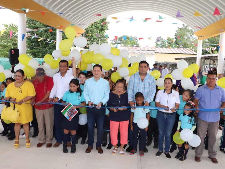 Gobierno de Cunduacán entrega domo en escuela primaria Marcos Fuentes Morales" Gobierno de Cunduacán entrega domo en escuela primaria Marcos Fuentes Morales"