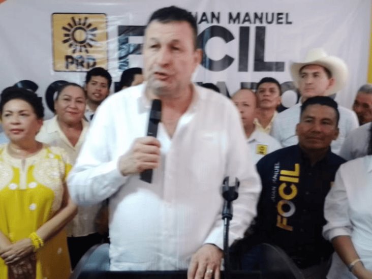 Registra el senador Juan Manuel Fócil ante el PRD sus aspiraciones a la gobernatura Registra el senador Juan Manuel Fócil ante el PRD sus aspiraciones a la gobernatura