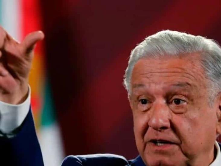 Nosotros no robamos y sí repartimos, pero al pueblo: AMLO sobre apoyo a Acapulco Nosotros no robamos y sí repartimos, pero al pueblo: AMLO sobre apoyo a Acapulco
