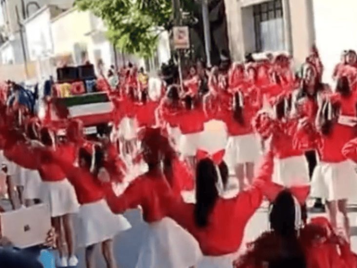 Desfile termina en caos en Nuevo León Desfile termina en caos en Nuevo León