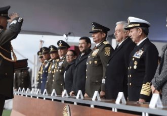 AMLO destacó que el "pueblo uniformado" ha defendido la soberanía de México