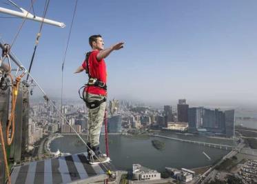 Turista muere después de saltar del bungee más grande del mundo