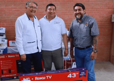 Gobierno de Comalcalco celebra emotiva posada a delegados, subdelegados y jefes de sector