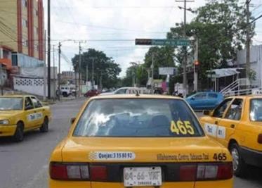 Más quejas por alza del costo en taxis
