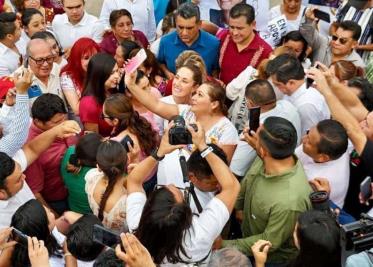 Claudia Sheinbaum se reúne con jóvenes en Campeche