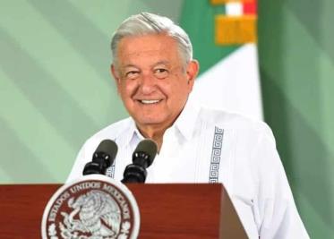 AMLO es declarado "héroe nacional" en Motul, Yucatán.