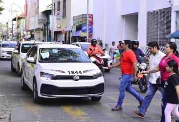 Taxistas pagarán por aplicación