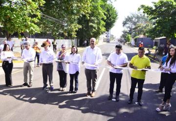 Inauguran mantenimiento de vialidades en la colonia El Recreo