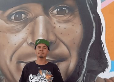 Artista urbano rinde homenaje a ´El Chavo del 8´