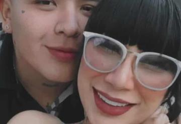 Mía Marín presume a su nuevo novio mientras su ex llora por su divorcio