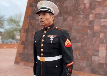 VIDEO: Vuelve el soldado enamorado de Nuevo Laredo