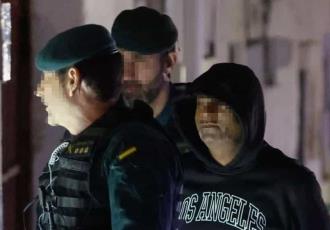 En España, hombre recién encarcelado por homicidio triple mata a su compañero de celda