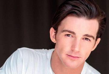 Captan a Drake Bell consumiendo sustancias en concierto de Grupo Firme