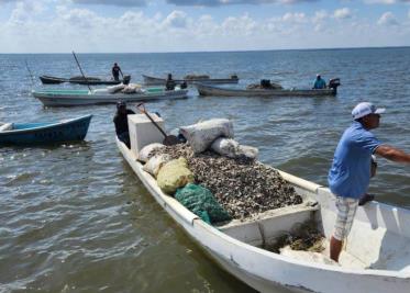 PEMEX fortalece las actividades del sector pesquero organizado de escama marina y ostras de Cárdenas
