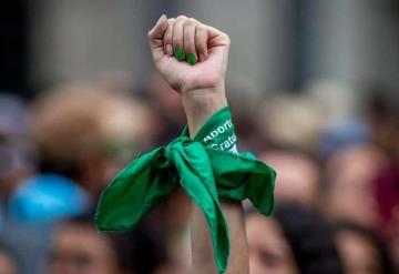 Francia se convierte en el primer país en proteger el derecho al aborto en la Constitución