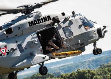 Explota helicóptero de la Marina en Michoacán; hay tres muertos