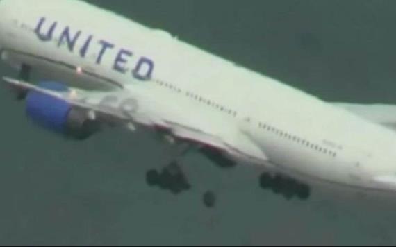 Boeing 777 pierde una llanta durante su despegue y aterriza de emergencia en Los Ángeles