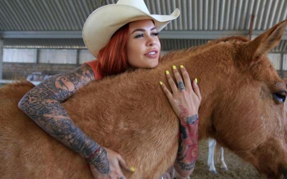 Elena Larrea, la joven que rescataba caballos en Puebla con sus ganancias de OnlyFans