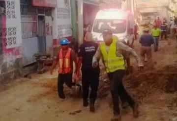 Trabajadores quedaron sepultados a ocho metros bajo tierra en Oaxaca