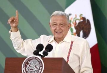 "Estuvo muy bien, requetebien", dice AMLO sobre primer debate presidencial