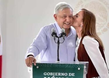 AMLO rechaza que se vaya a divorciar de Beatriz Gutiérrez Müller: "Vamos a seguir juntos"