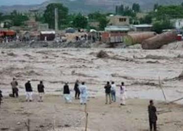 Afganistán registra inundaciones que, al menos, ha dejado 311 muertos, en la provincia de Baghlan,