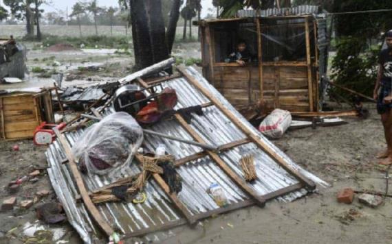 Un ciclón en Bangaldesh dejó al menos 10 personas sin vida y 30 mil casas destruidas