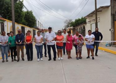 Gobierno de Comalcalco inaugura importante obra de pavimentación con concreto hidráulico en la colonia la esperanza