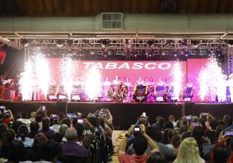 Clausuran Festival Villahermosa 2024 con espectaculares bailes y danzas folklóricas
