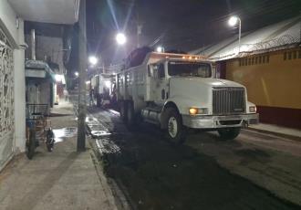 Inicia reconstrucción de pavimento en fraccionamiento Lomas de Atasta