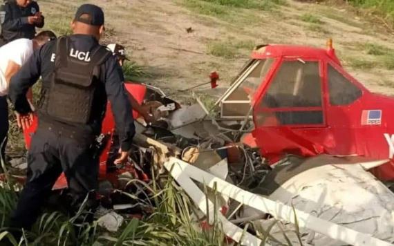 Avioneta fumigadora se desplomó esta mañana, a un costado de la carretera federal Cárdenas a Villahermosa