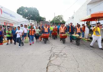 Realizan jornada integral de limpieza en la colonia José Ma. Pino Suárez