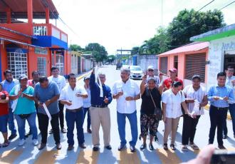 Gobierno de Comalcalco inaugura importante obra de pavimentación con concreto hidráulico en Villa Aldama