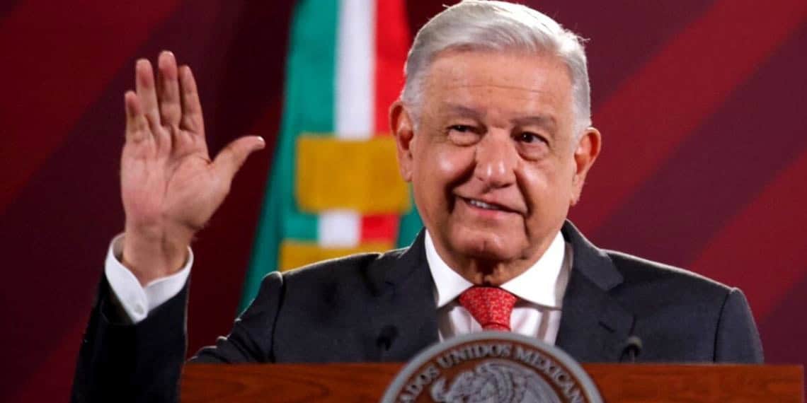 López Obrador en el estribo: de los ideales a las realidades, política y comunicación