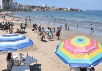 Por contaminación, en México 18 playas no son aptas para uso recreativo