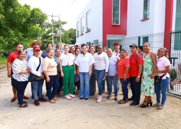 Entrega el Gobierno de Centro nueva biblioteca y obras viales en zona rural