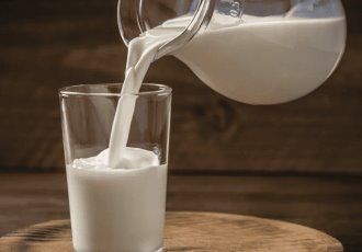 Profeco alerta sobre estas marcas de leche que contienen exceso de azúcares