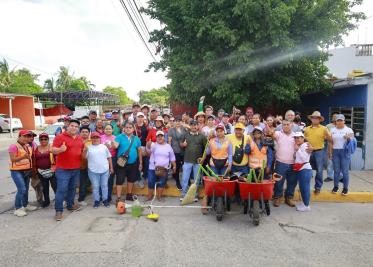 Brinda Gobierno de Centro mayor seguridad a familias en comunidades con nuevas luminarias