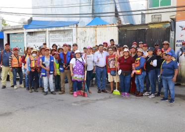 Liberan de basura y maleza calles del Fracc. Buena Vista en Jornada Integral de Limpieza